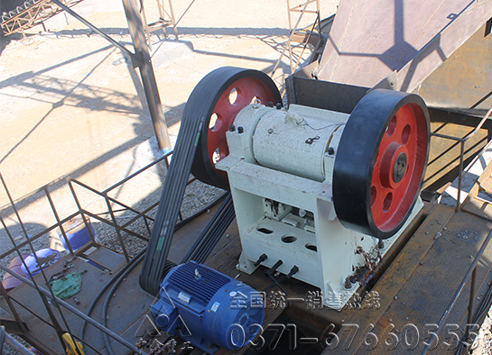 怎么解决颚式破碎机动颚不能工作的问题(pic1) 怎么解决颚式破碎机动颚不能工作的问题(pic1)